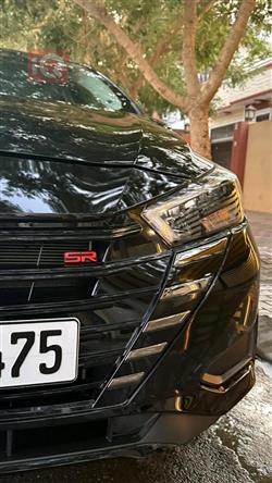 نيسان فيرسا